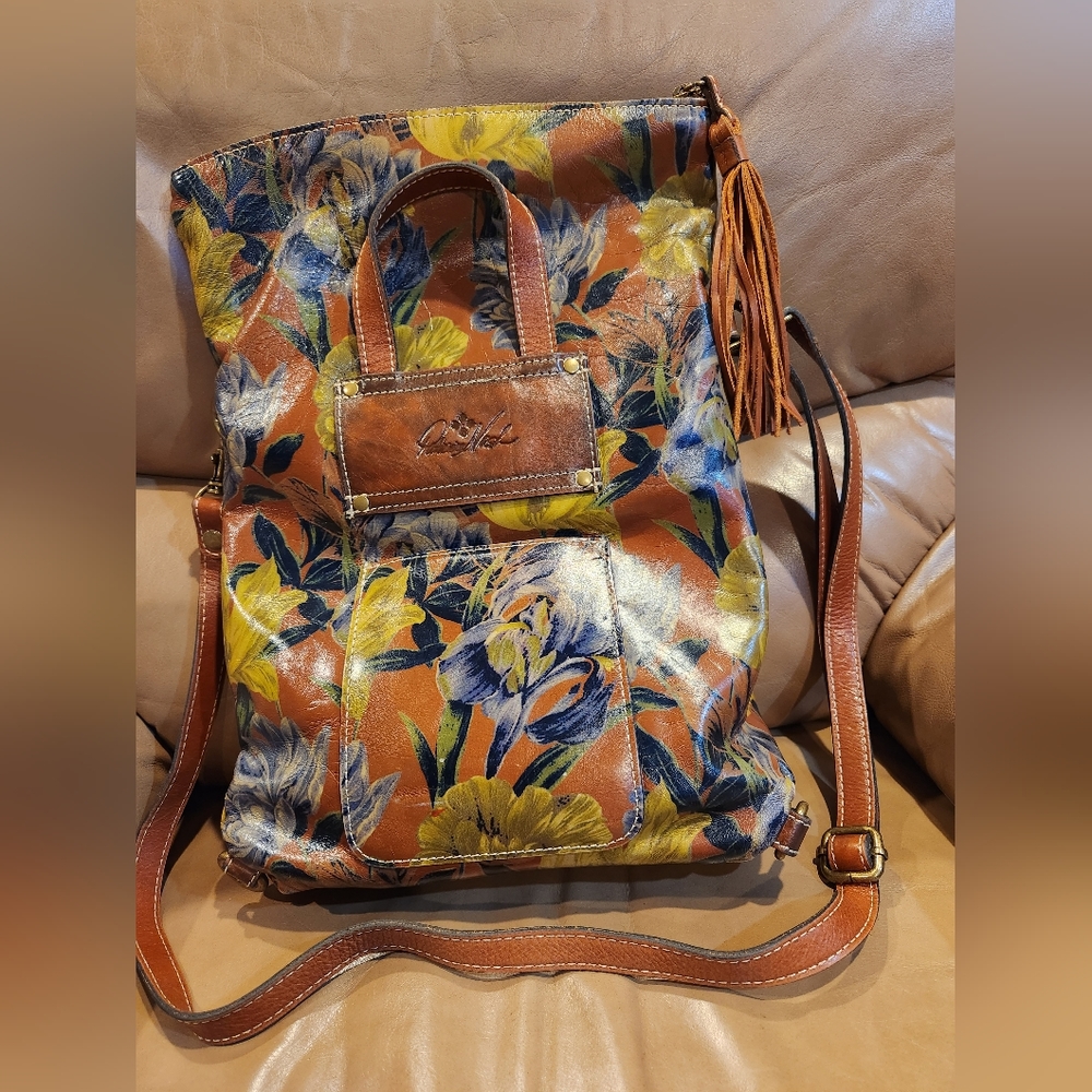Patricia Nash leather floral  cross body purse